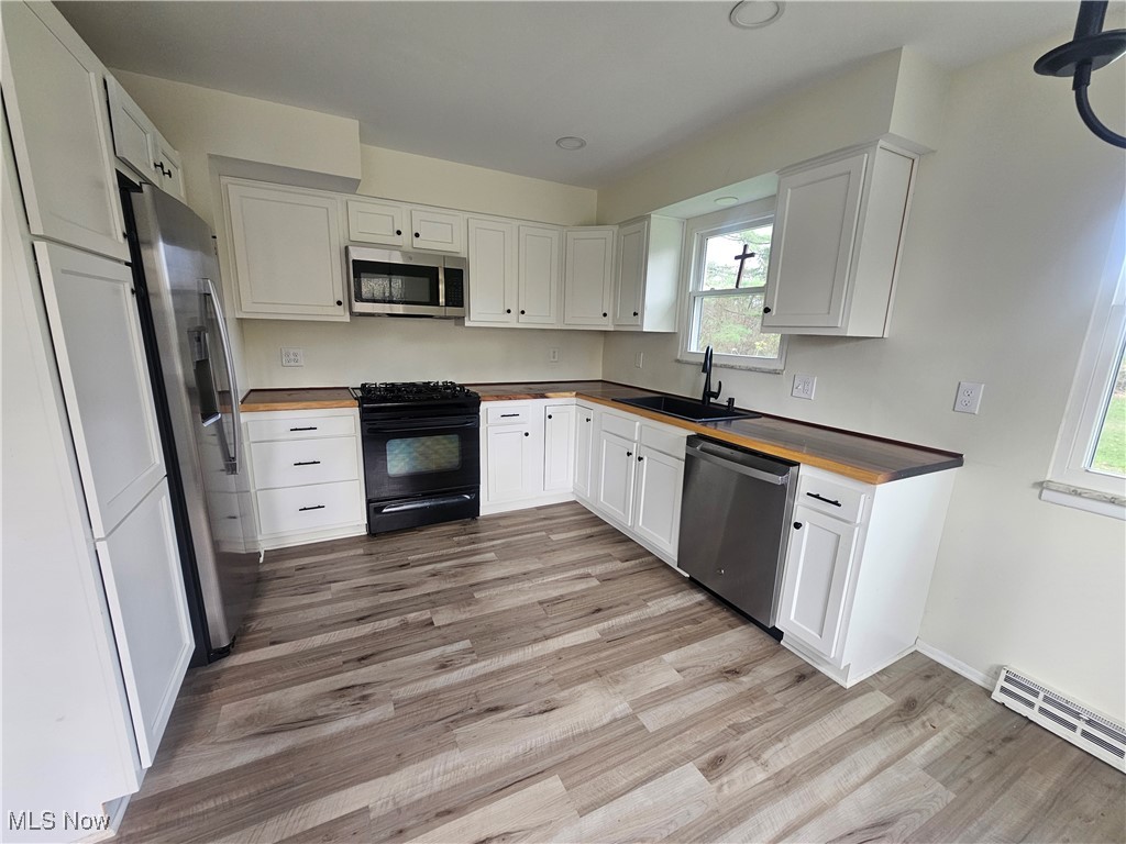 Richfield, Ohio 44286, United States, 3 Bedrooms Bedrooms, ,1 BathroomBathrooms,Residential,Active,124329