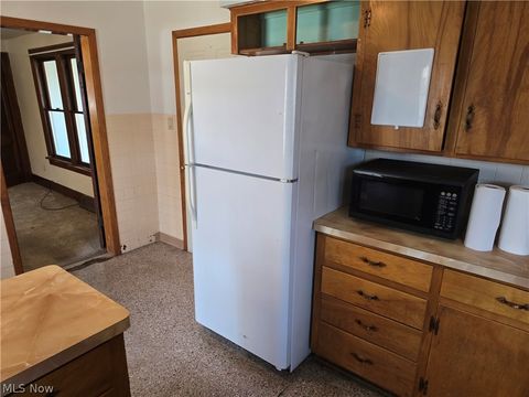 Tiny photo for 267 Milan Avenue, Amherst, OH 44001 (MLS # 5190382)