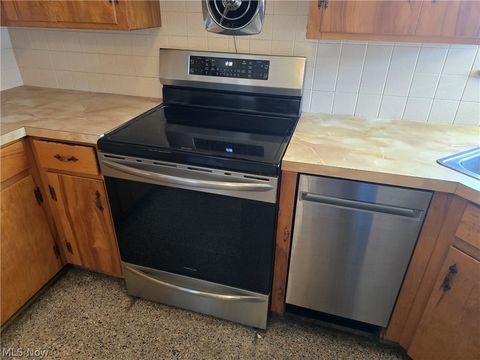 Tiny photo for 267 Milan Avenue, Amherst, OH 44001 (MLS # 5190382)