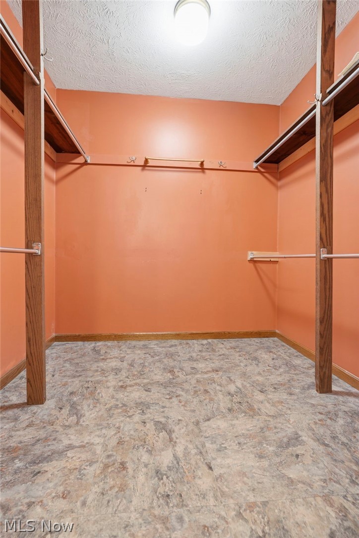 Thomas E Larkin Hummel Vly Estate - Residential