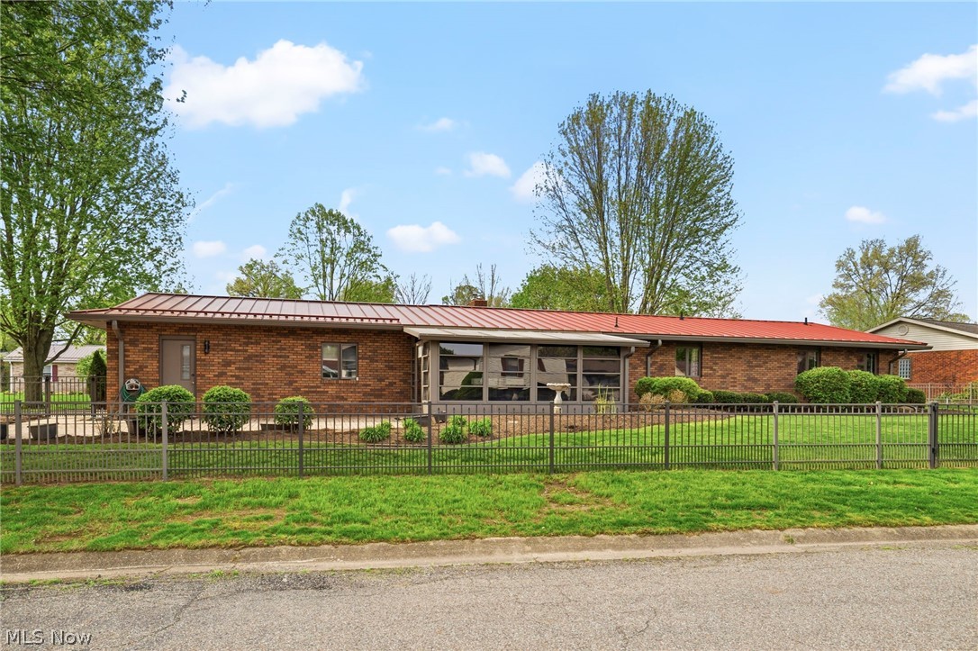 Thomas E Larkin Hummel Vly Estate - Residential