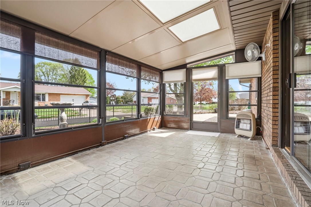 Thomas E Larkin Hummel Vly Estate - Residential