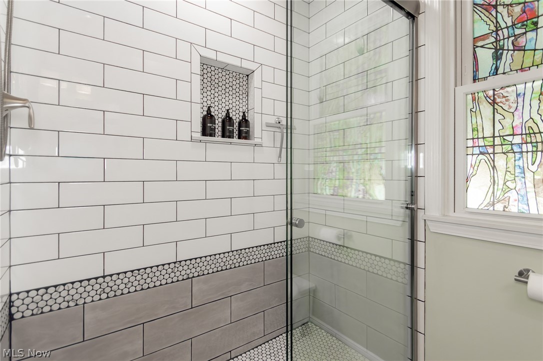 Lyndhurst Mdws Sub #4 - Residential