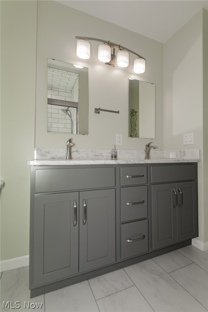 Lyndhurst Mdws Sub #4 - Residential