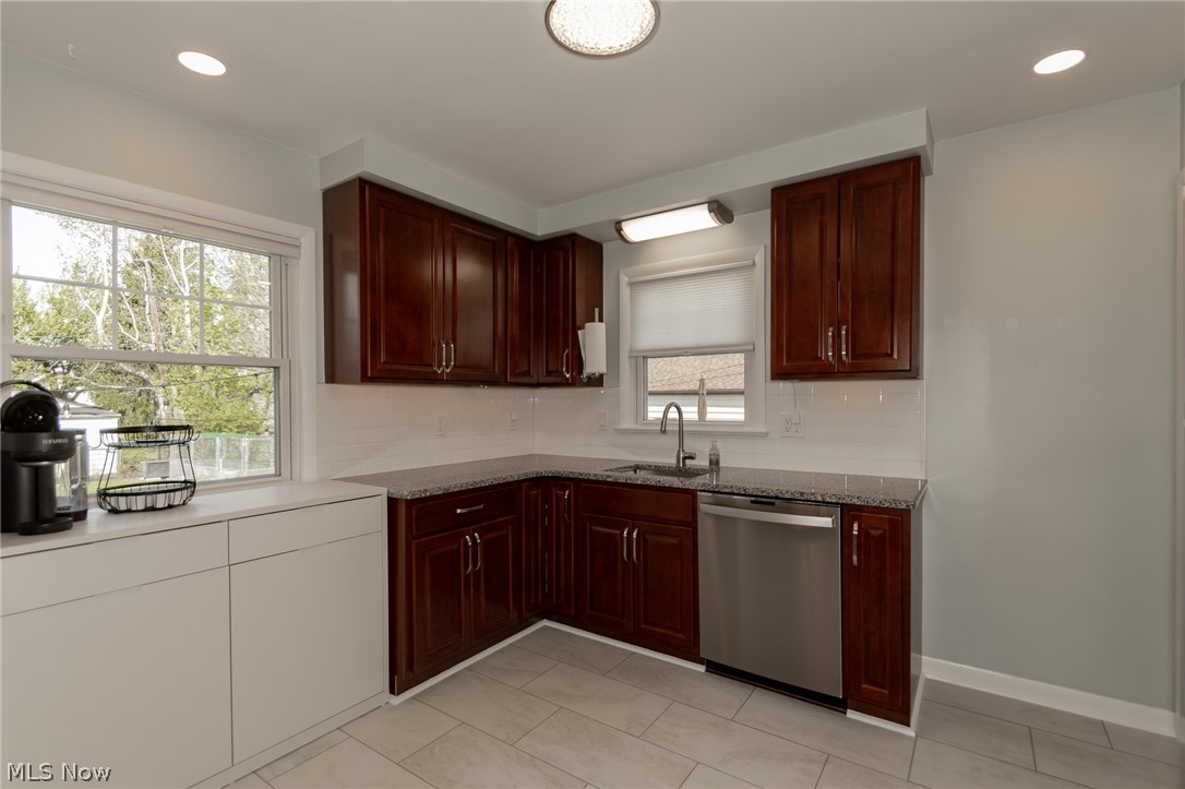 Lyndhurst Mdws Sub #4 - Residential