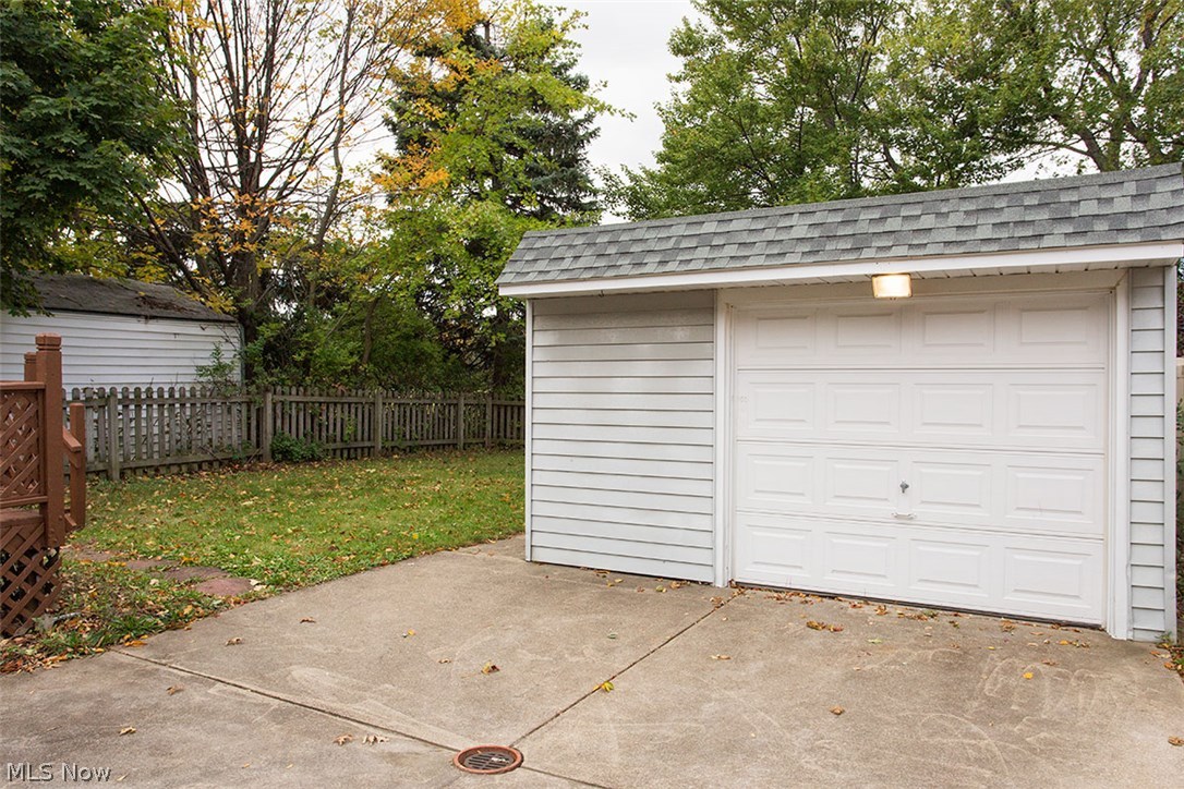 Ridgewood 02 - Residential