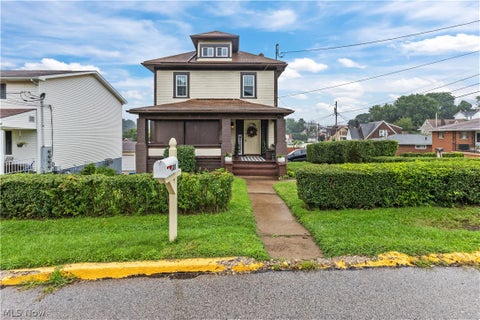 Homes For Sale - 300 N 10th Street<br/> Weirton, WV 26062