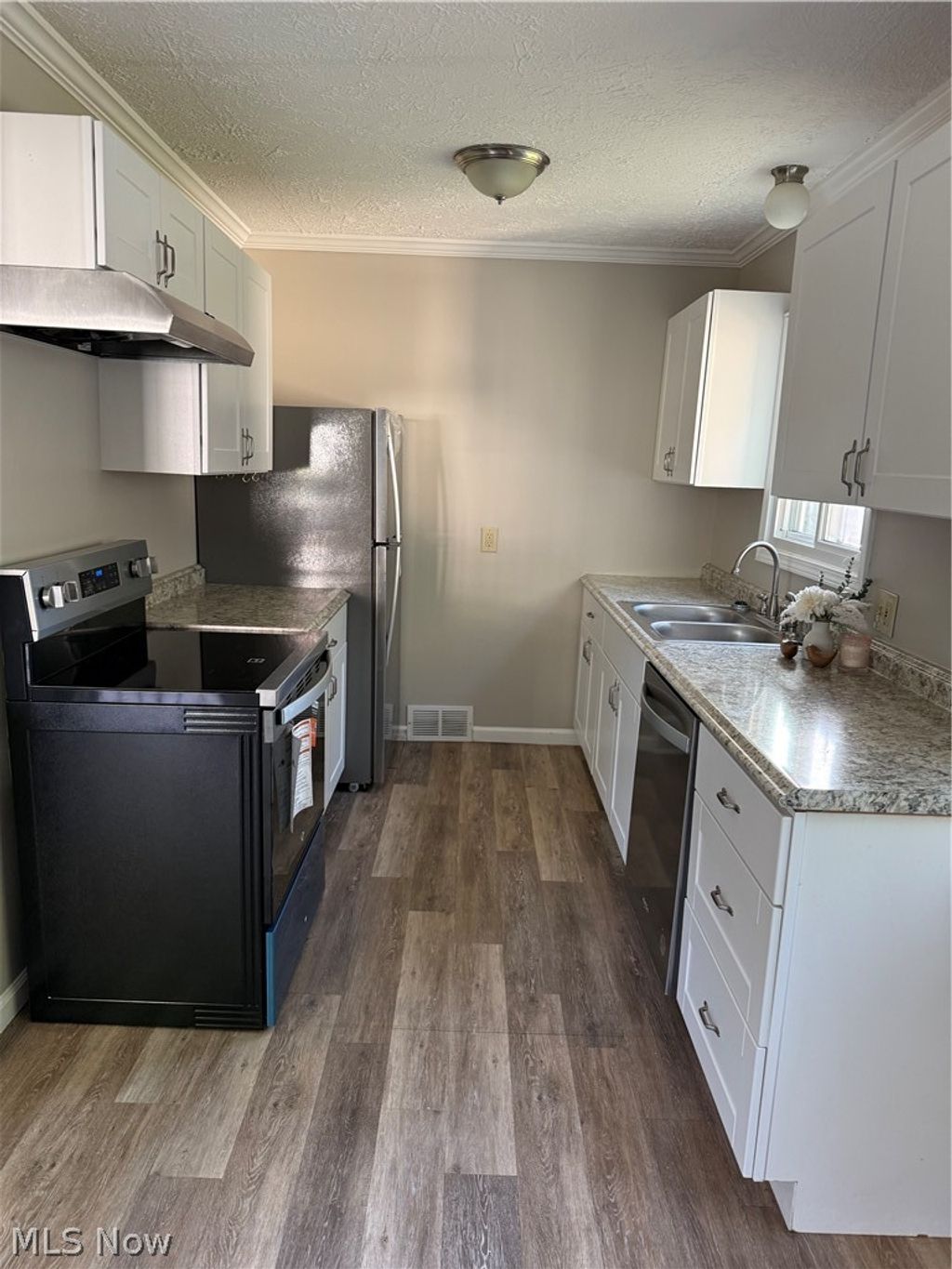 Photo of 1091 Stanwood Avenue, Akron, OH 44314 (MLS # 5225583)