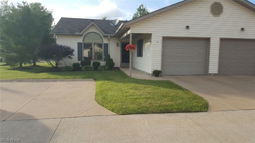 Nice End Unit in Ryan Village Condo's. Clean and well kept 2Bed/1Ba Unit located in Medina and only a short distance to downtown. Ranch with Vaulted ceiling in Living room means this unit is not only Low Maintenance, but also has a nice open feel. attached 1 car garage and patio area. Come enjoy the Low Maintenance Lifestyle!!