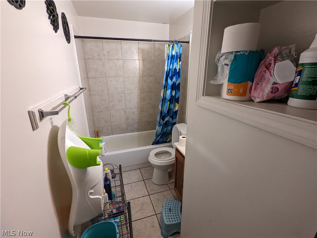 Gabriel C Davis - Residential