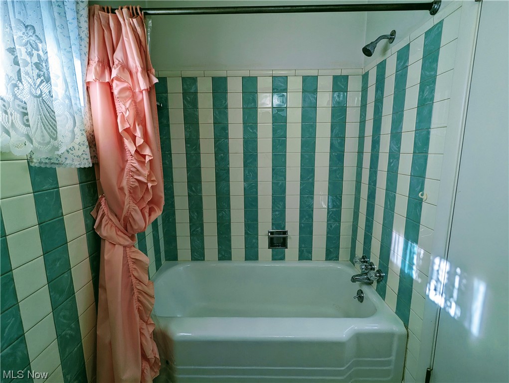 Harry J Moore 02 - Residential