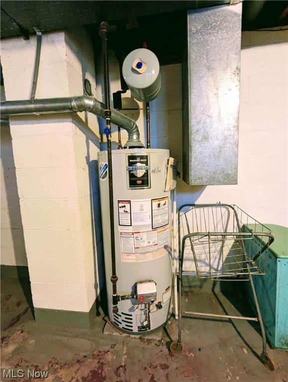 Harry J Moore 02 - Residential