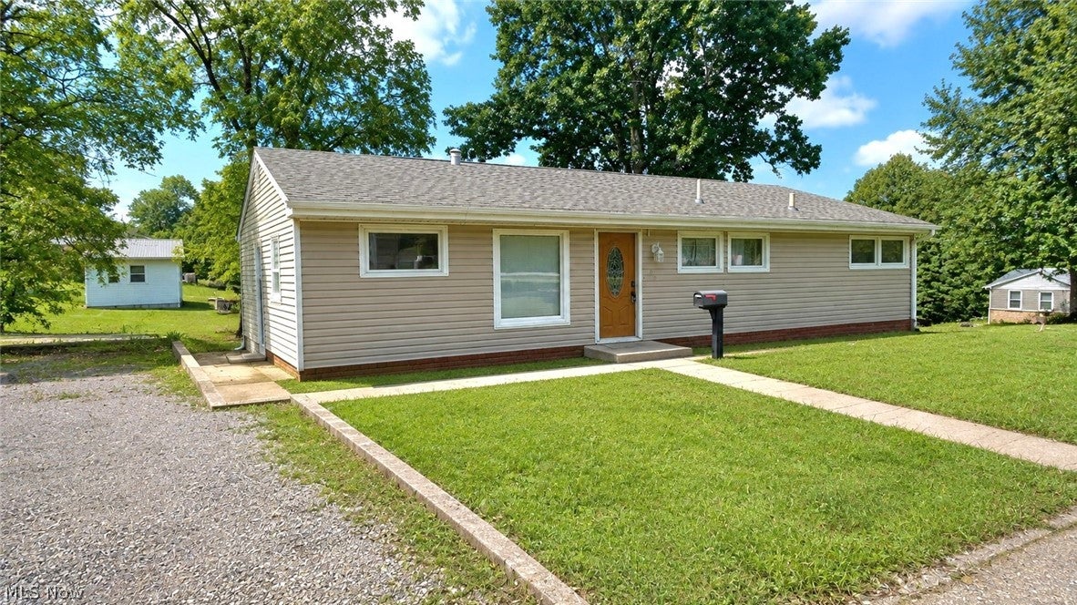 80 Poplar Drive