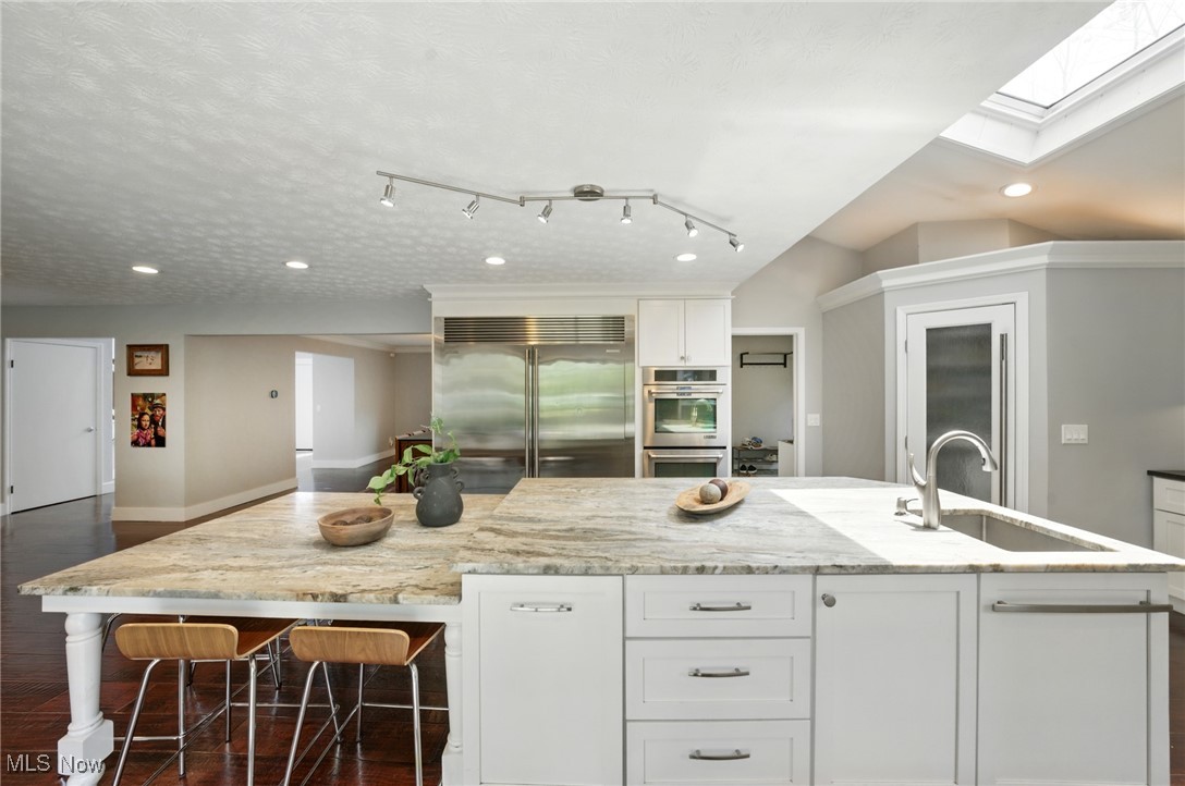 Beachwood, Ohio 44122, United States, 6 Bedrooms Bedrooms, ,6 BathroomsBathrooms,Residential,Active,151060