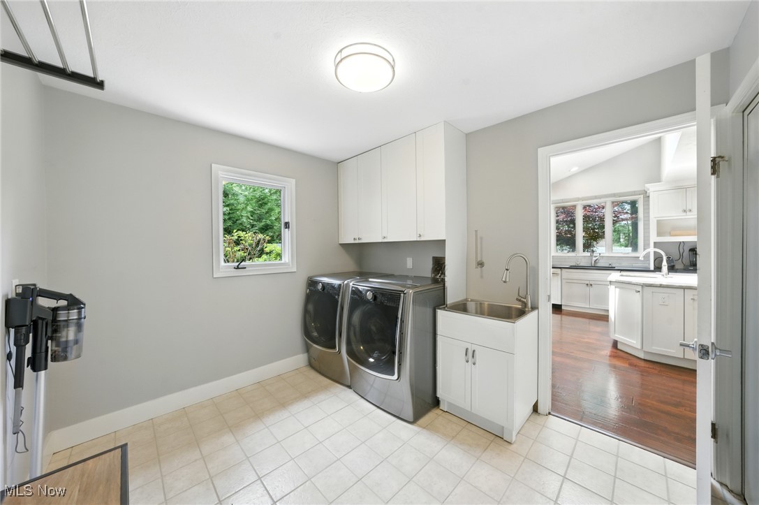 Beachwood, Ohio 44122, United States, 6 Bedrooms Bedrooms, ,6 BathroomsBathrooms,Residential,Active,151060