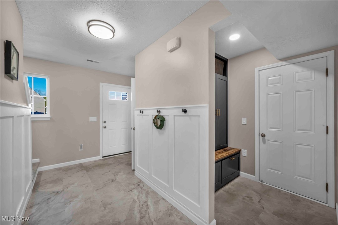 37057 Tail Feather Drive, North Ridgeville, Ohio image 6