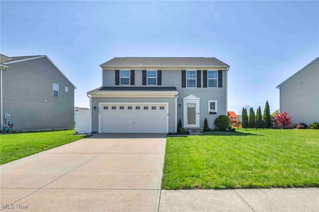 37057 Tail Feather Drive, North Ridgeville, Ohio image 1