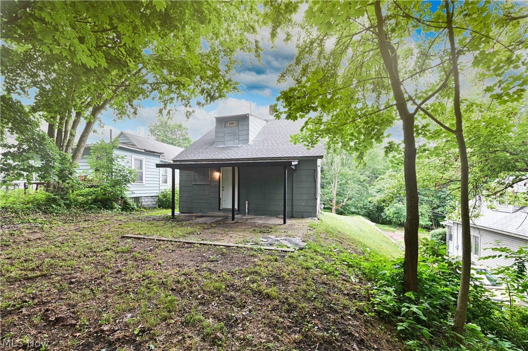 49 Penfield Avenue