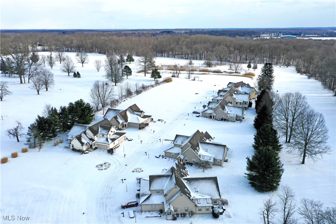 Villas/Greens Condos Ph 04 - Residential