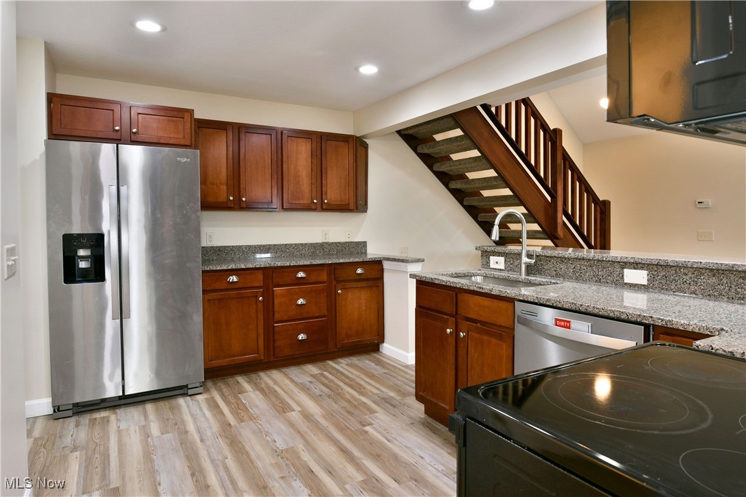 Villas/Greens Condos Ph 04 - Residential