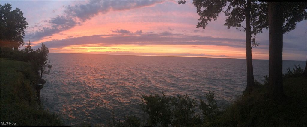 Photo of 5365 E Lake Road, Sheffield Lake, OH 44054 (MLS # 5171843)