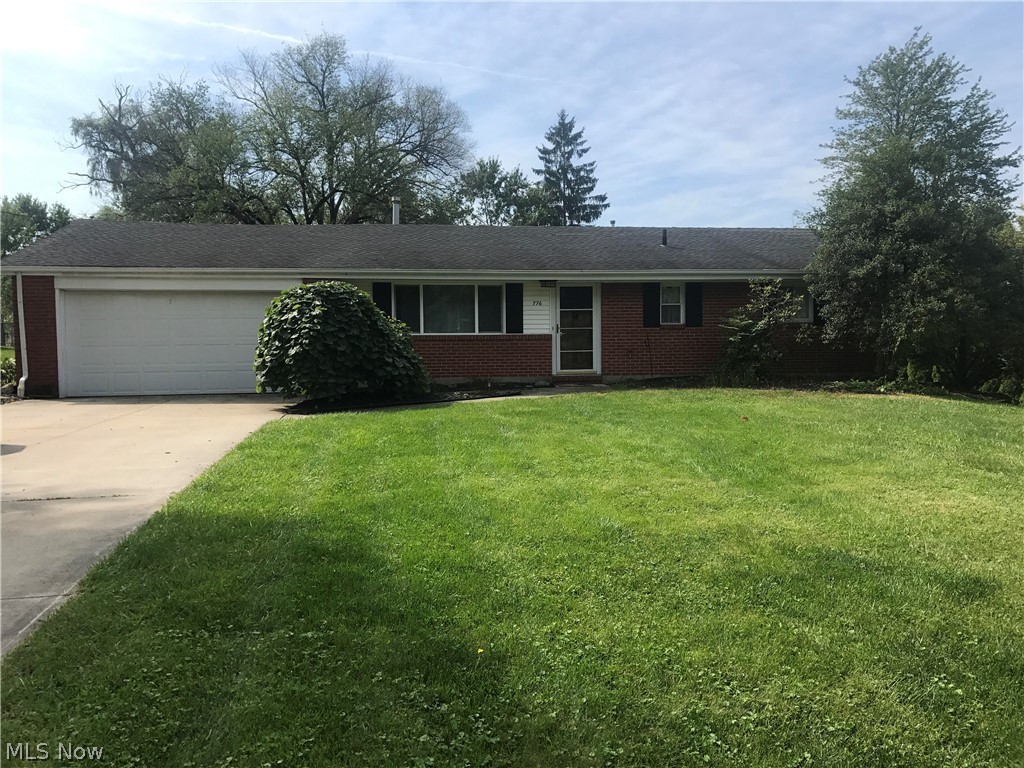 This spacious ranch style home has 3 bedrooms, 2 bathrooms and a large kitchen. Imagine spending your mornings eating breakfast in the sun room while overlooking your beautiful, large back yard. A large living room and dining room are also perfect for entertaining guests. Two car connected garage keeps you out of the cold in those harsh winter months. Kitchen appliances, washer & dryer included. Don't miss your chance to own this awesome home!