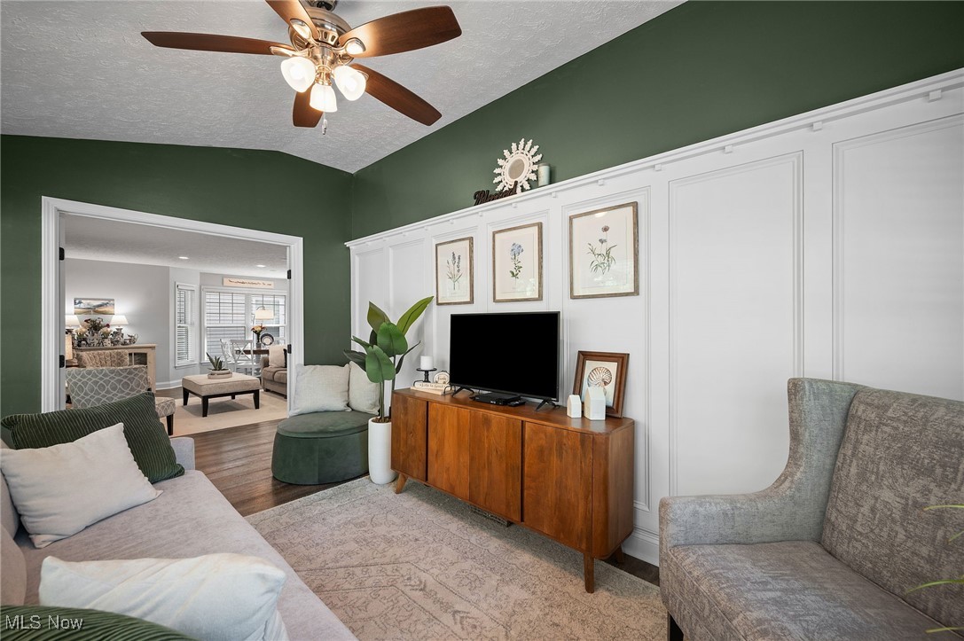 Avon, Ohio 44011, United States, 4 Bedrooms Bedrooms, ,3 BathroomsBathrooms,Residential,Pending,182637