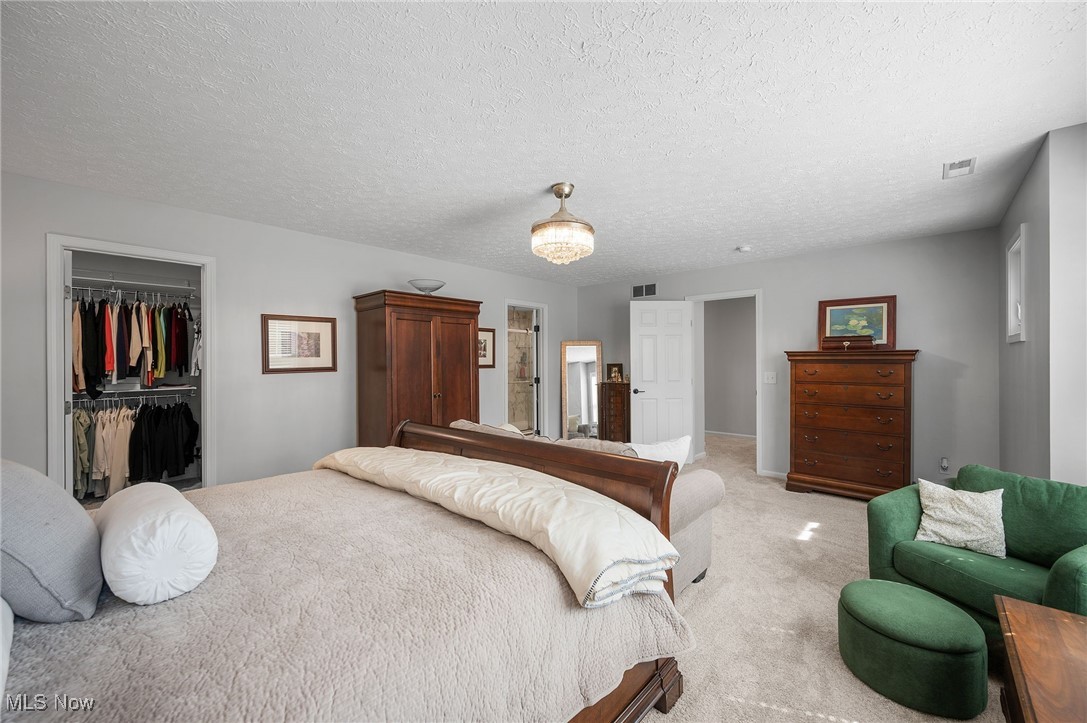 Avon, Ohio 44011, United States, 4 Bedrooms Bedrooms, ,3 BathroomsBathrooms,Residential,Pending,182637