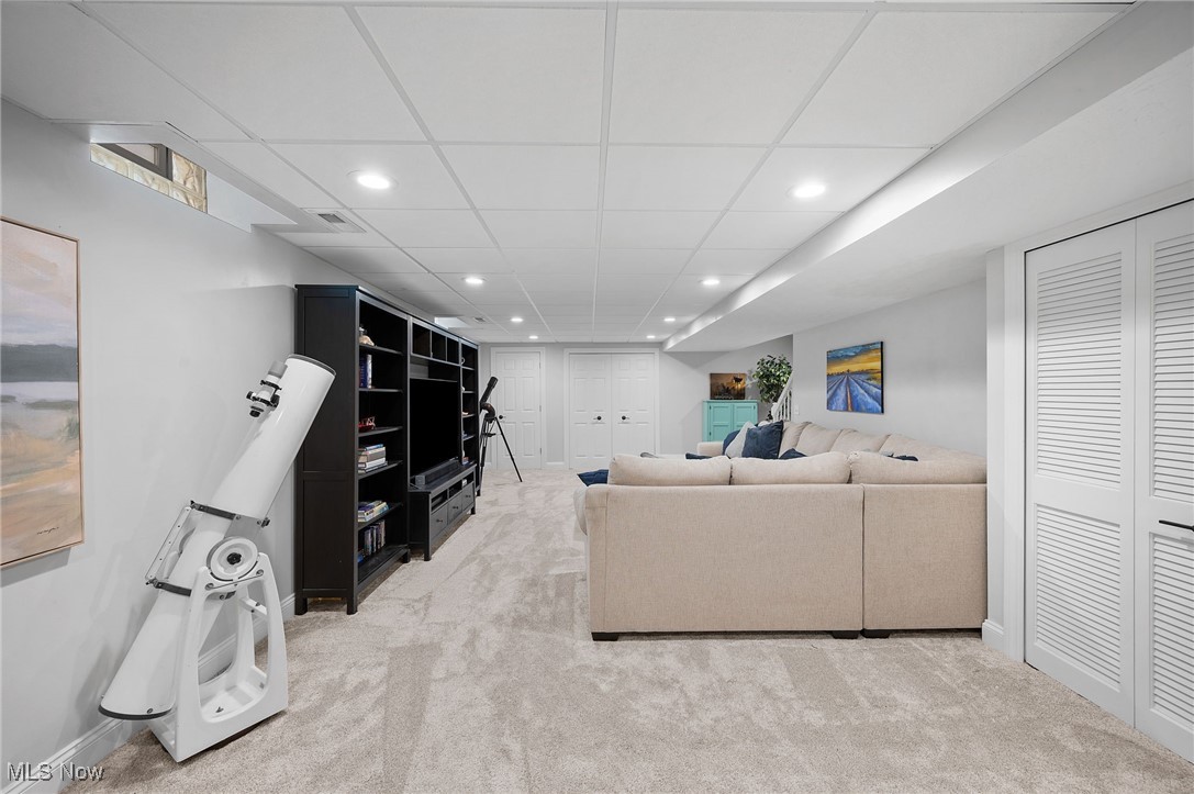 Avon, Ohio 44011, United States, 4 Bedrooms Bedrooms, ,3 BathroomsBathrooms,Residential,Pending,182637