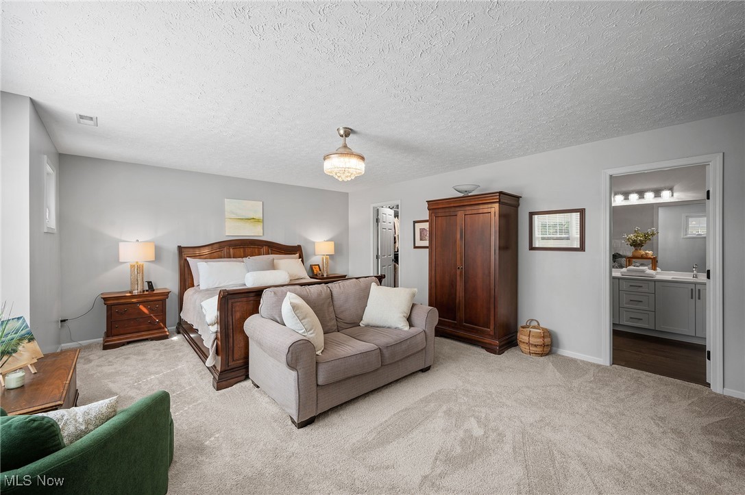 Avon, Ohio 44011, United States, 4 Bedrooms Bedrooms, ,3 BathroomsBathrooms,Residential,Pending,182637