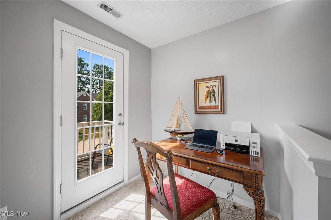 Avon, Ohio 44011, United States, 4 Bedrooms Bedrooms, ,3 BathroomsBathrooms,Residential,Pending,182637