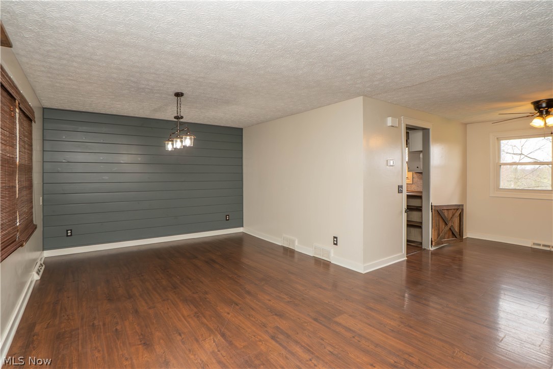 Hunting Hills Estates - Residential