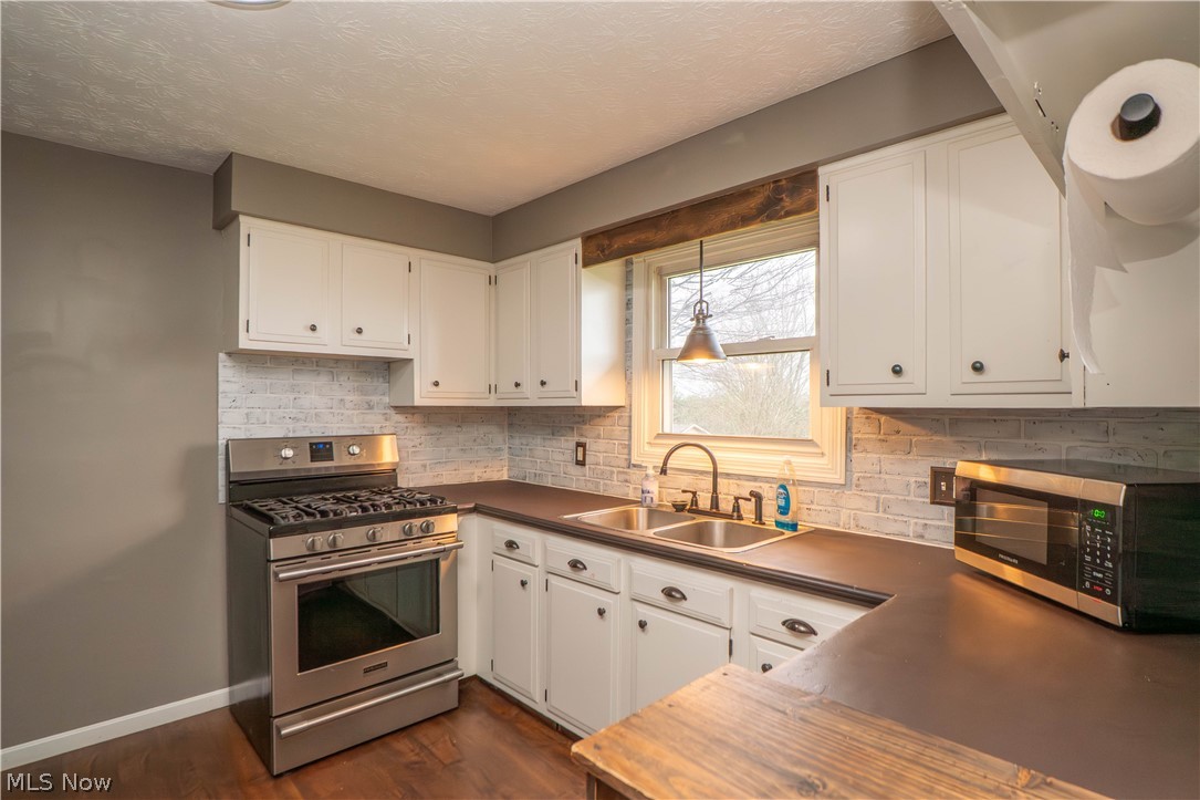 Hunting Hills Estates - Residential