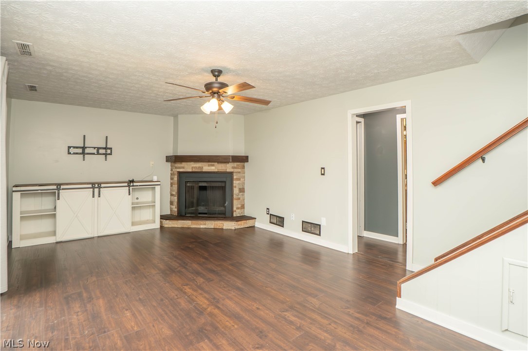 Hunting Hills Estates - Residential