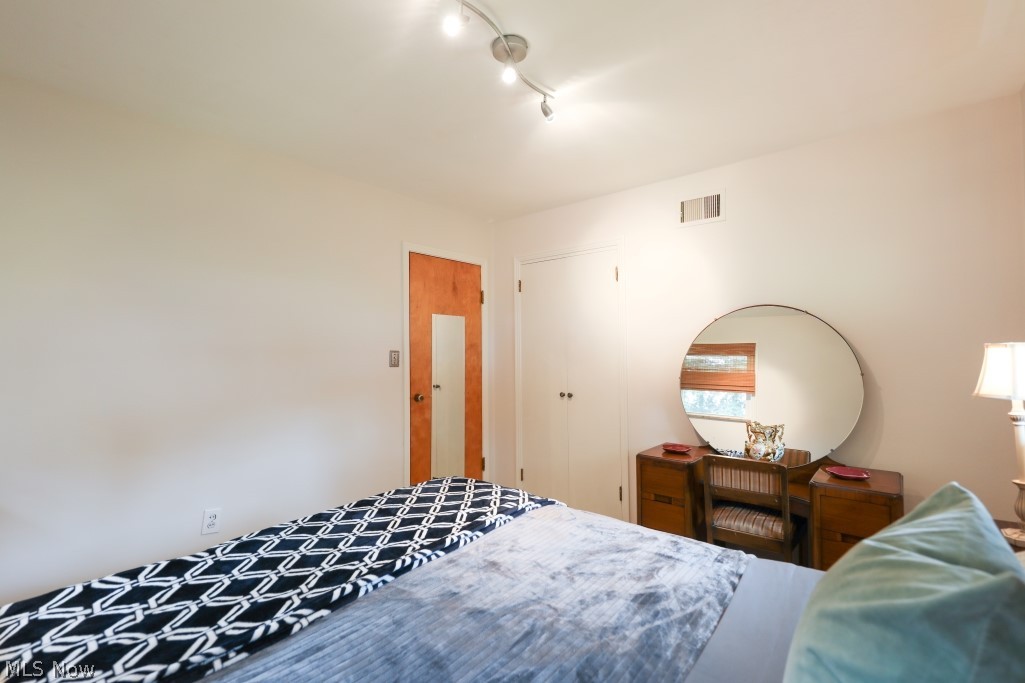 Manor Lane - Residential