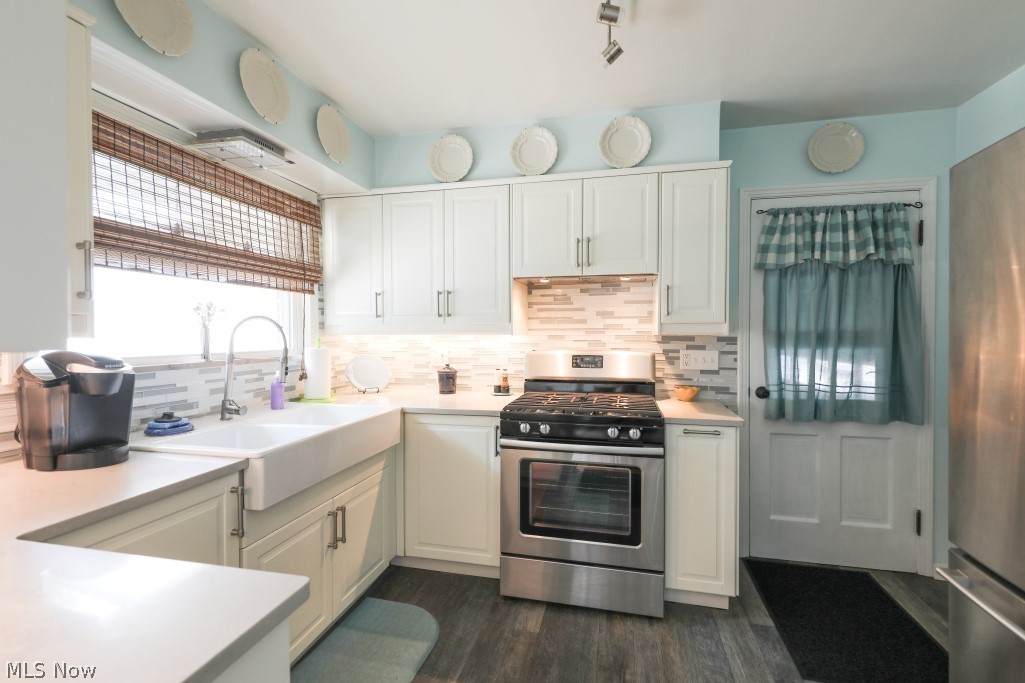 Manor Lane - Residential