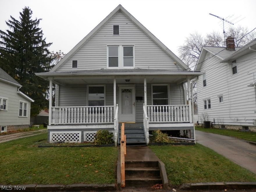 Great Value in this Cape Cod.  Updated Kitchen and Bath.  Nice Front Porch.  Fenced Yard.  2 Car Garage.  Don't miss out.  This is a Fannie Mae HomePath Property.