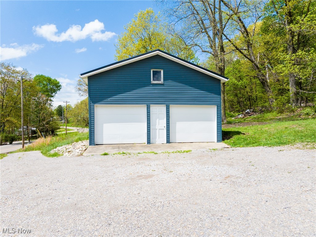 7592 Fort Laurens Road, Strasburg, Ohio image 36