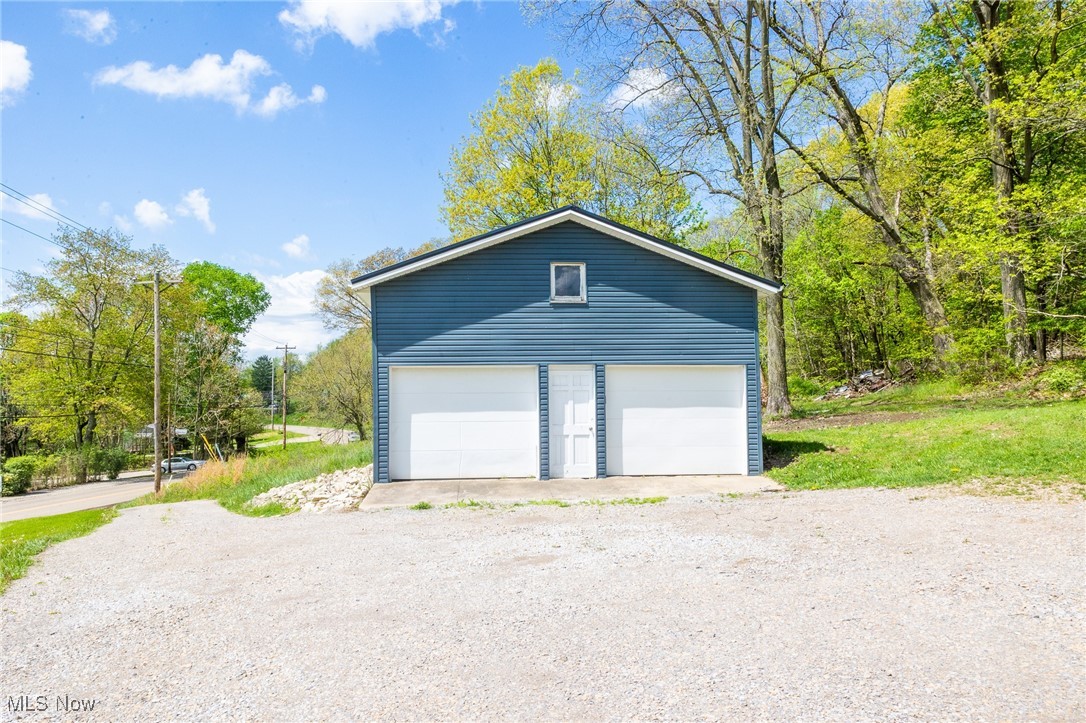 7592 Fort Laurens Road, Strasburg, Ohio image 24