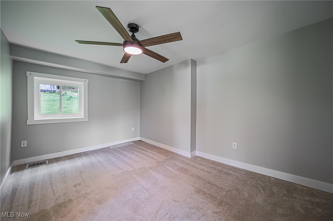 7592 Fort Laurens Road, Strasburg, Ohio image 9