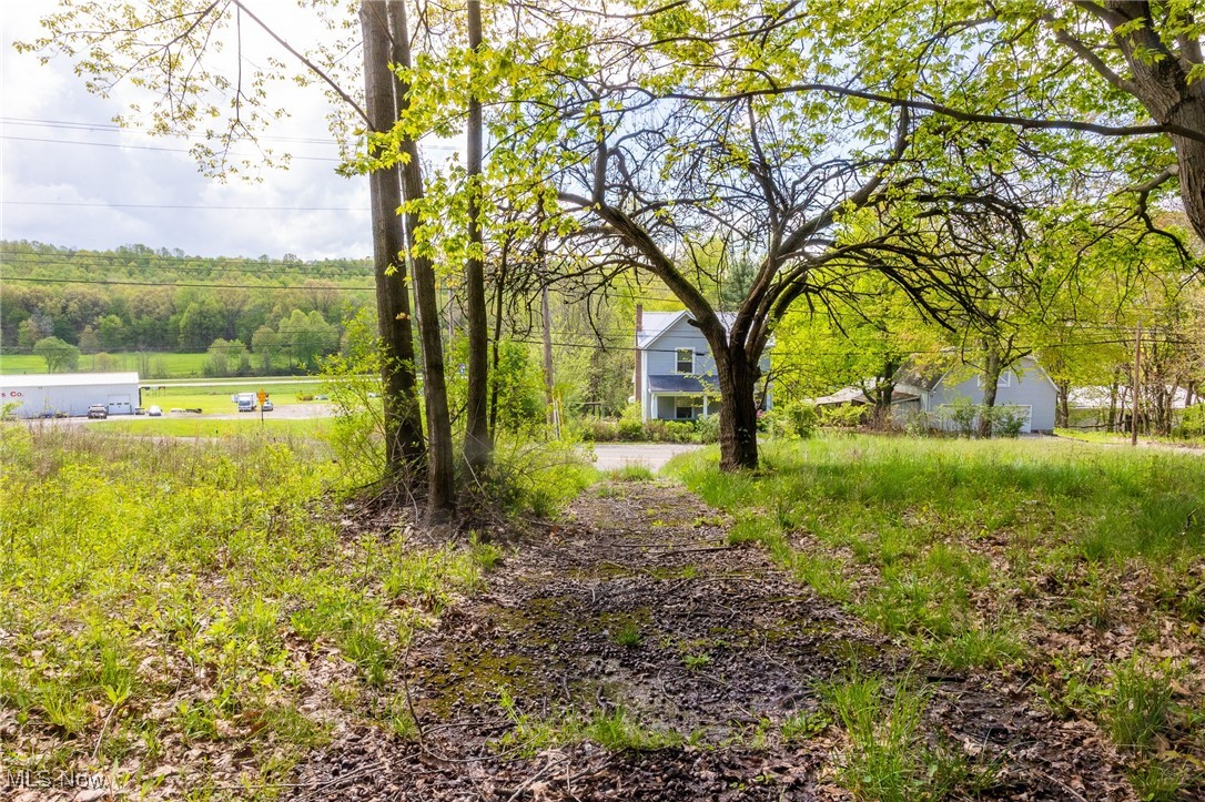 7592 Fort Laurens Road, Strasburg, Ohio image 28
