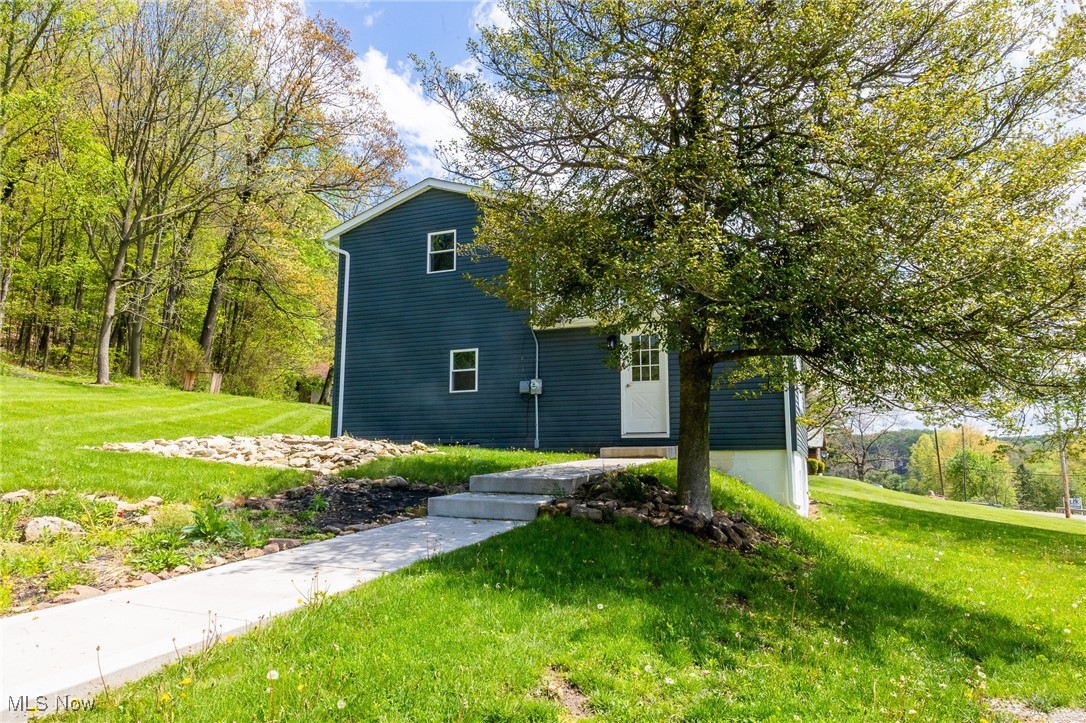 7592 Fort Laurens Road, Strasburg, Ohio image 23