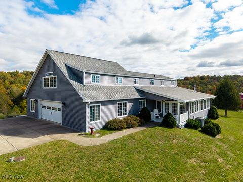 913 Rost Road Walker WV 26180