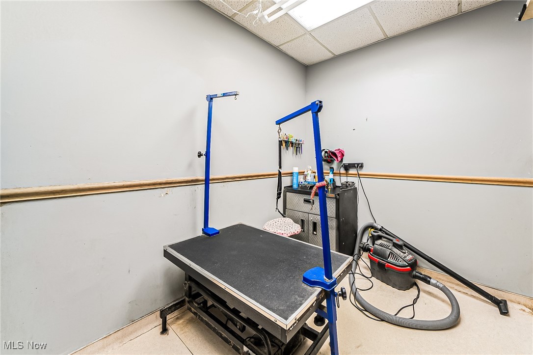 Warren Crest - Commercial Sale