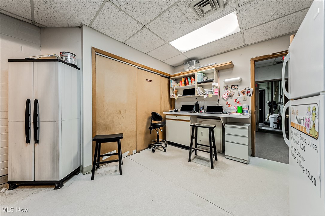 Warren Crest - Commercial Sale