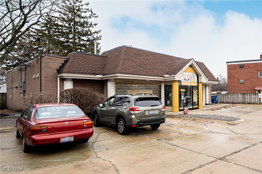 Warren Crest - Commercial Sale