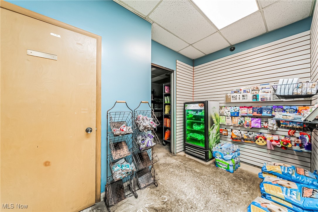 Warren Crest - Commercial Sale