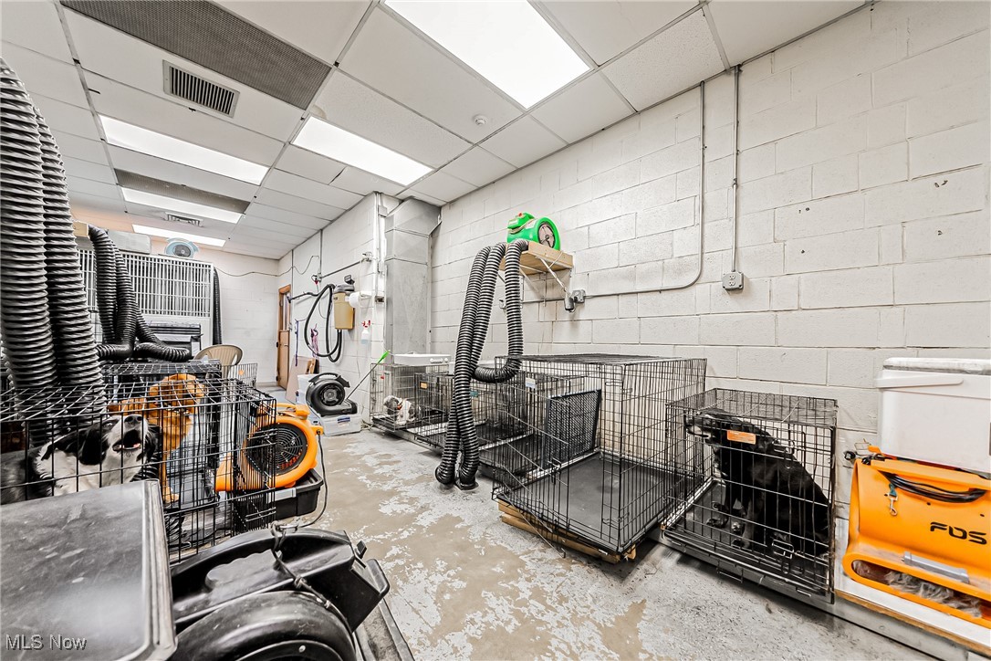 Warren Crest - Commercial Sale