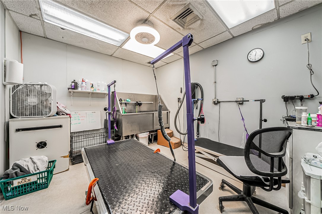 Warren Crest - Commercial Sale