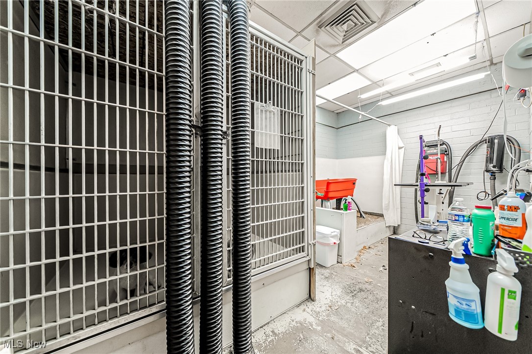 Warren Crest - Commercial Sale